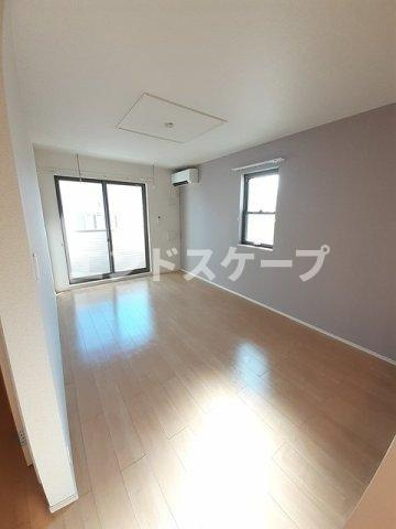 ＬａＴｏｕｒＫＡＩＺＡＷＡ　Ⅴの居間・リビング|高崎、前橋のお部屋探しはエンドスケープまで！お客様の理想お聞かせ下さい♪