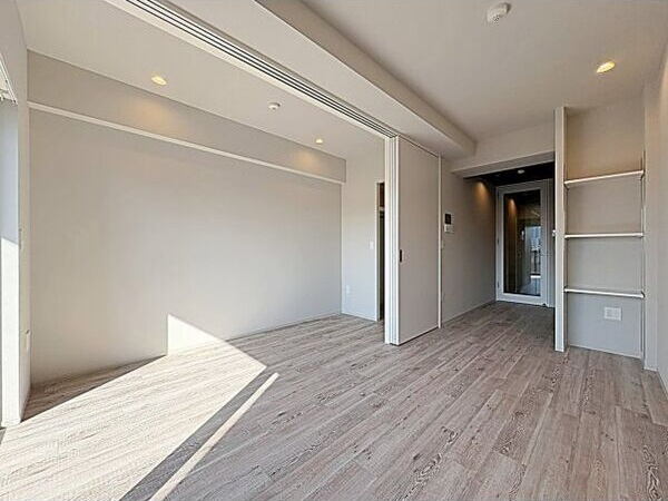 Thames garden placeの居間・リビング