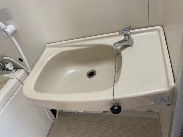 中佐津間ハイツの洗面所|※写真は別室です