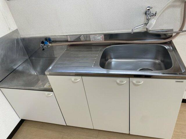 中佐津間ハイツのキッチン|※写真は別室です