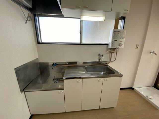 中佐津間ハイツのキッチン|※写真は別室です