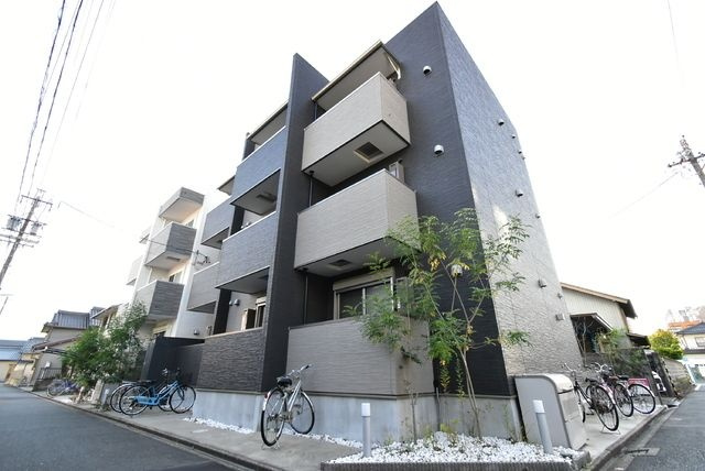 Ｃｈｅｒｉｍ高畑　Ｎｏｒｔｈの外観