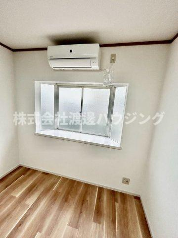 稲葉荘二丁目一戸建のその他|窓