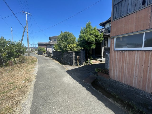 朝倉市大庭　売り土地の前面道路含む現地写真|前面道路含む現地写真です