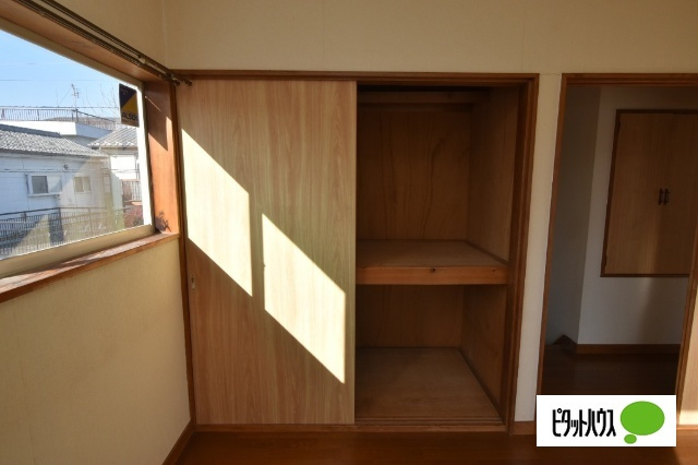 西村貸住宅の収納