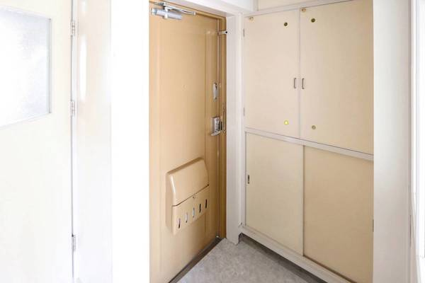 ビレッジハウス上北島1号棟の玄関|ビレッジハウスの同一物件・同一タイプの間取りの写真です