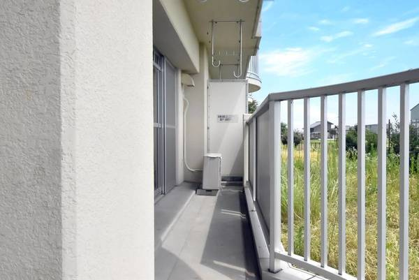 ビレッジハウス上北島1号棟のバルコニー|ビレッジハウスの同一物件・同一タイプの間取りの写真です