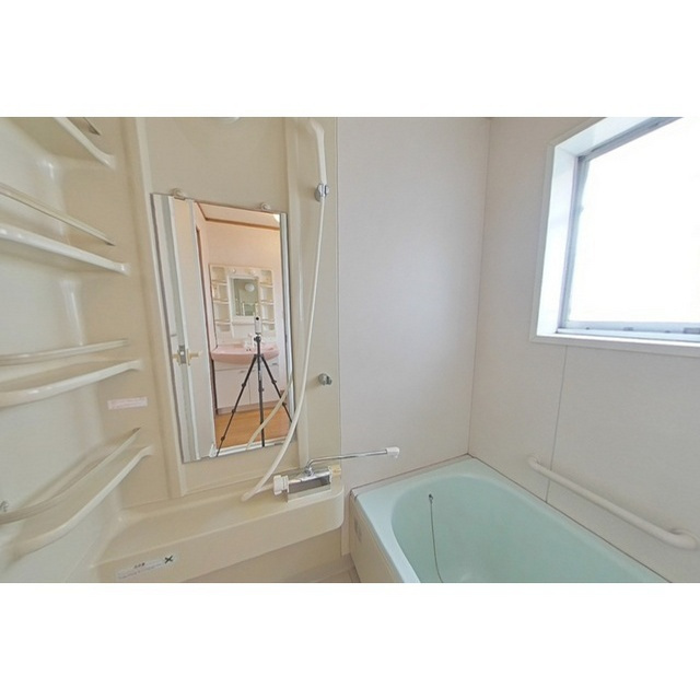 瑞穂市本田の一戸建ての浴室