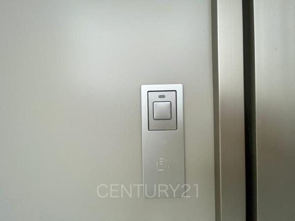前橋市粕川町新屋第１２号棟の玄関|スマートキー付き玄関ドア