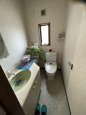 【トイレ】 | 吉成南町2丁目RC造中古住宅 | 広いトイレです！