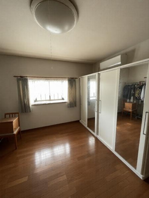 【洋室】 | 吉成南町2丁目RC造中古住宅 | 2階洋室
