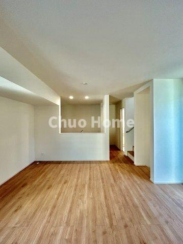 江戸川区大杉2丁目新築分譲住宅のキッチン|ダイニングキッチン