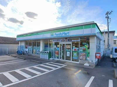 【周辺】 | リデアル三川　Ｂ | ファミリーマート　三川店まで600m