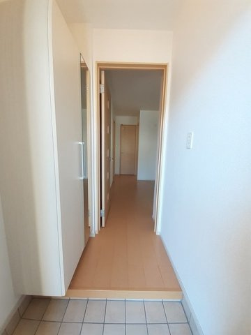 フェルト　プラース　Ｂの玄関