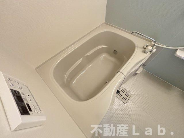 クレセールＡの浴室