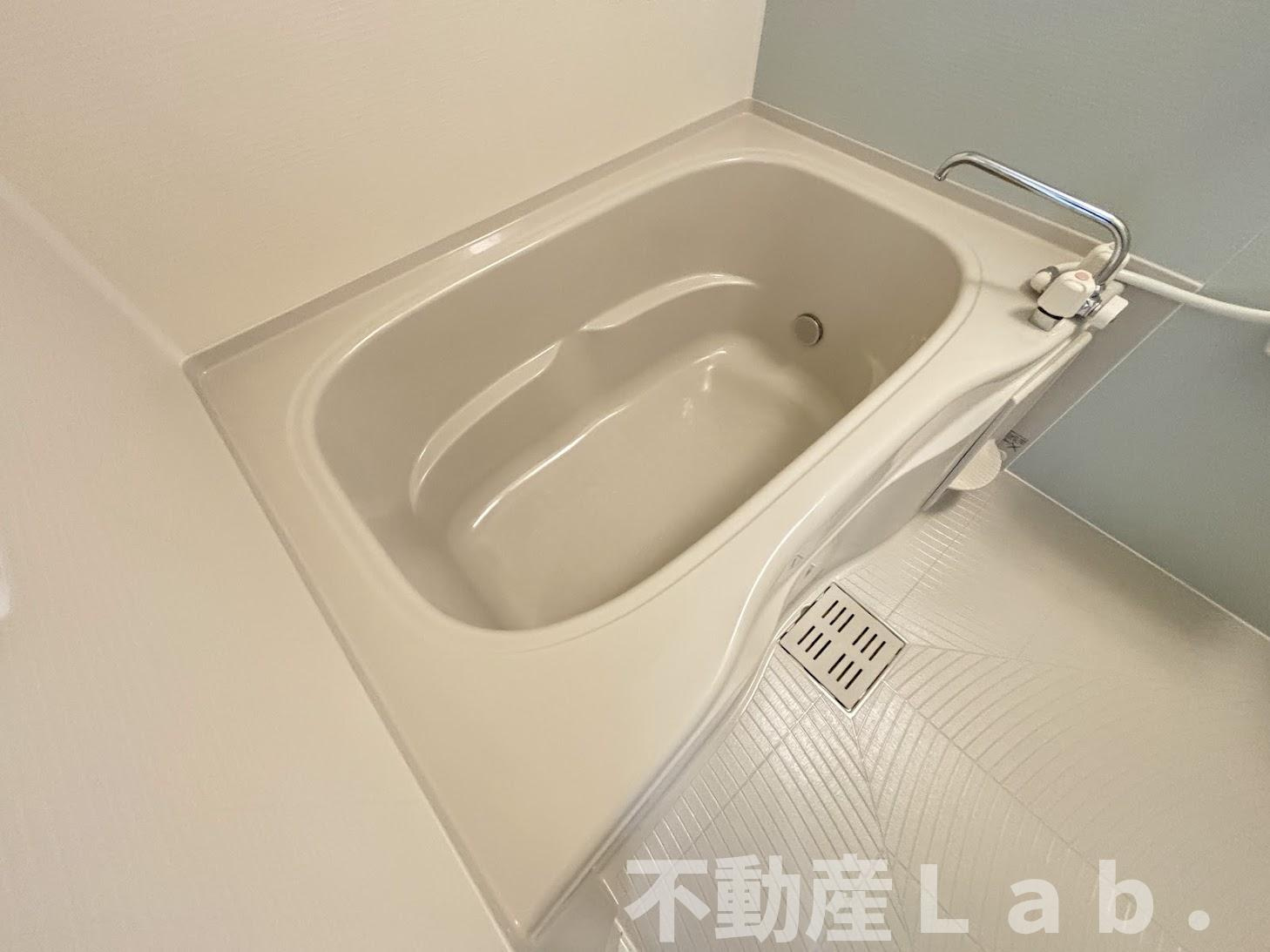 クレセールＡの浴室