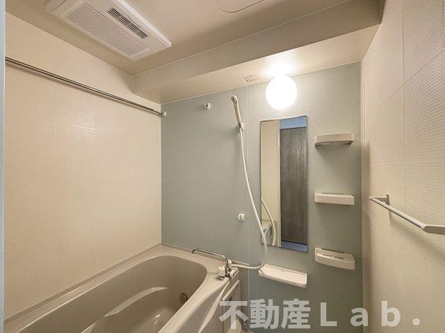 クレセールＡの浴室