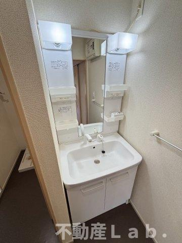 クレセールＡの洗面所