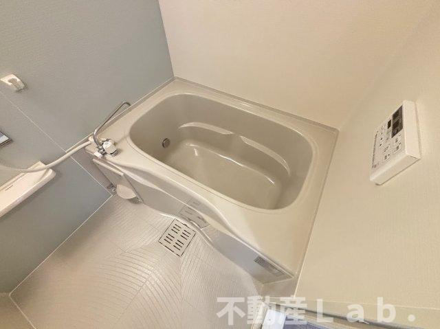 クレセールＡの浴室