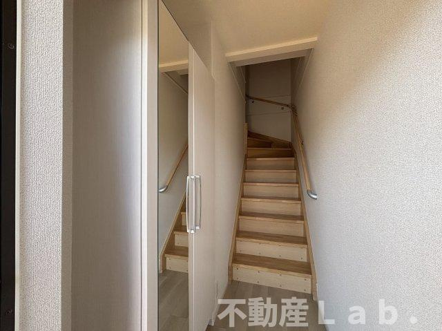 クレセールＡの玄関