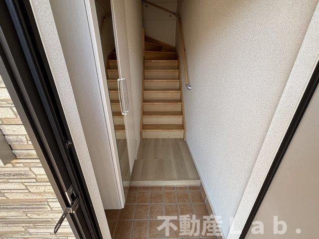 クレセールＡの玄関