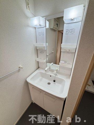 クレセールＡの洗面所