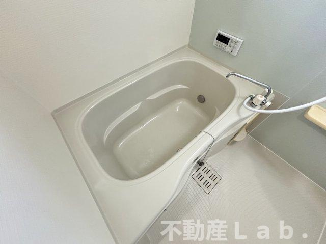 クレセールＡの浴室