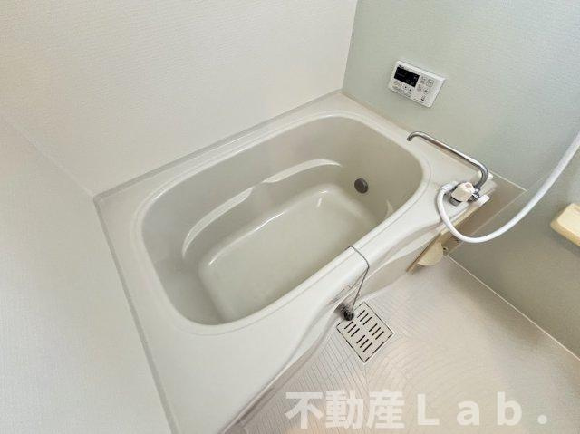 クレセールＡの浴室