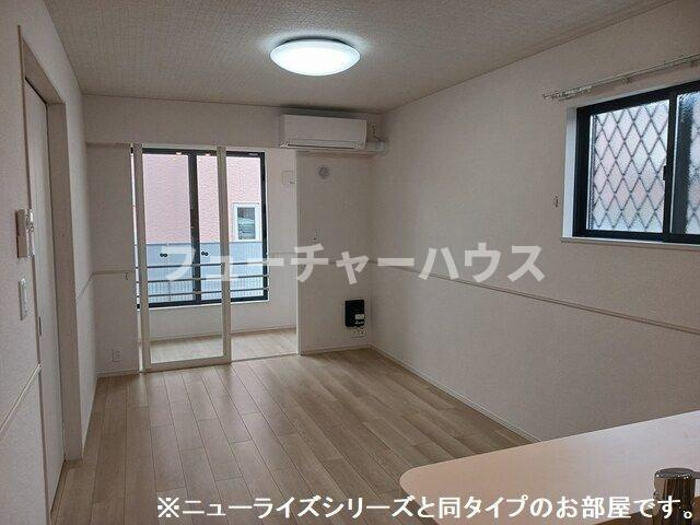 セレナ　ヴィラ　酒門　イーストの居間・リビング