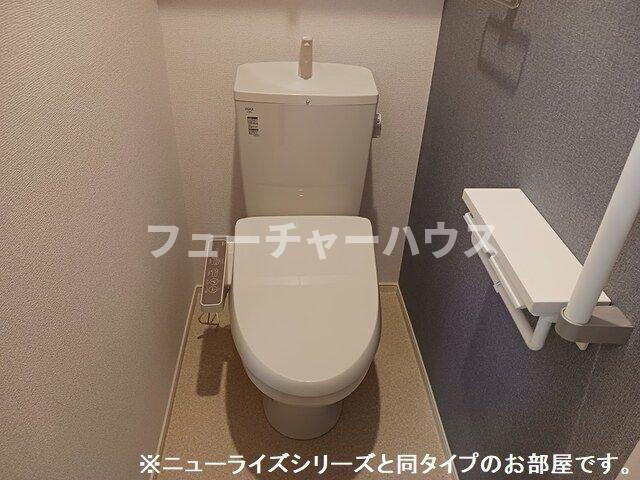 セレナ　ヴィラ　酒門　イーストのトイレ