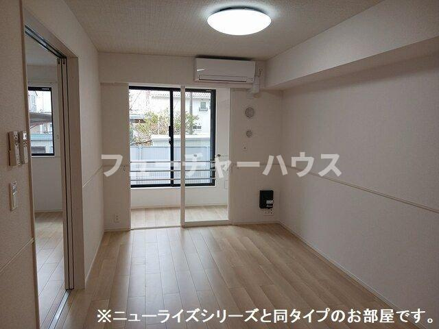 セレナ　ヴィラ　酒門　イーストの居間・リビング