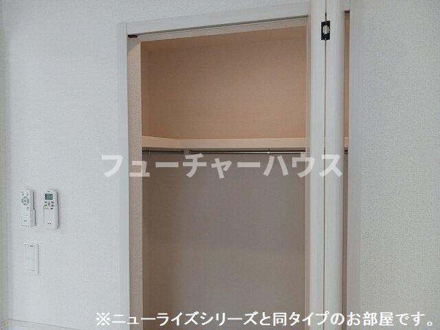 セレナ　ヴィラ　酒門　イーストの収納