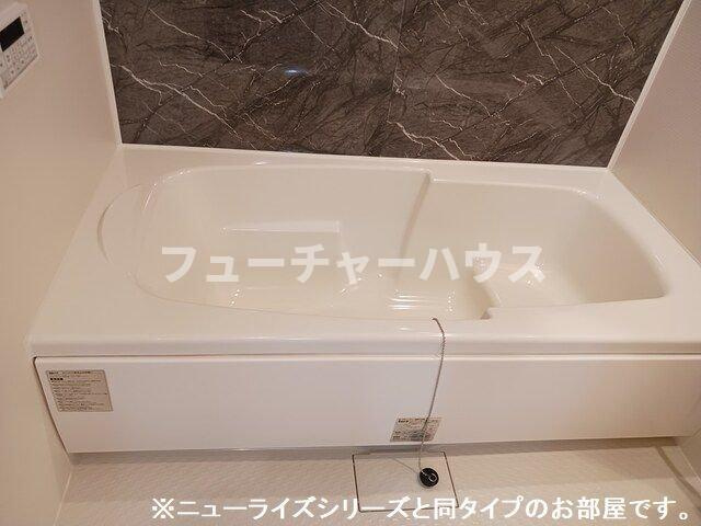 セレナ　ヴィラ　酒門　イーストの浴室
