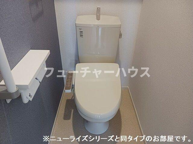 セレナ　ヴィラ　酒門　イーストのトイレ