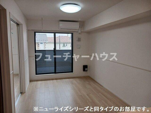 セレナ　ヴィラ　酒門　ウエストの居間・リビング