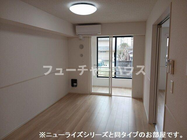 セレナ　ヴィラ　酒門　ウエストの居間・リビング