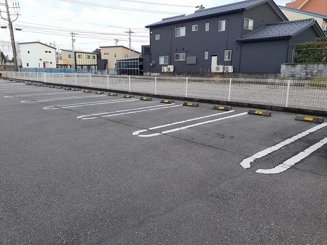 ＮＯＳＡＮの駐車場