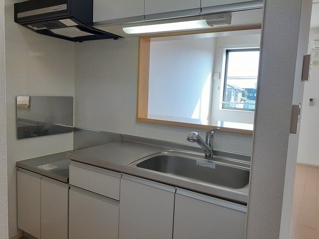 ユニゾン　カミューⅡのキッチン|キッチンでお料理をお楽しみください