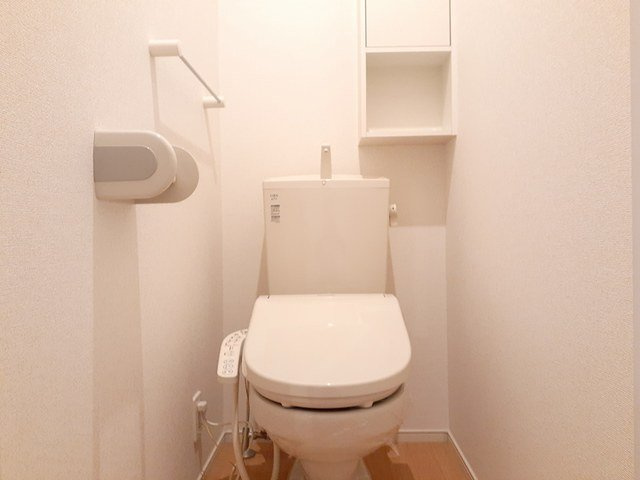 ＡＭＡＴＥＲＡＳＵのトイレ|清潔感のあるトイレです