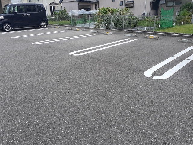 ア・ピアチェーレⅠの駐車場|駐車場です