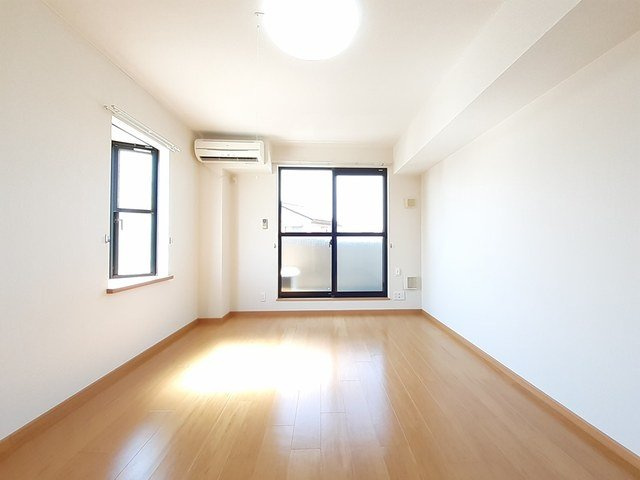 ヴィアーレ秋吉の内装|きれいな内装です