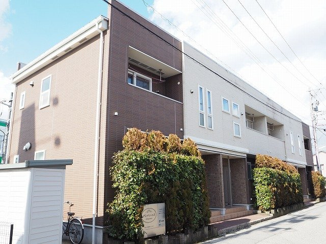 グレイシャスの外観|落ち着いた雰囲気の外観です