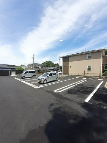 パークサイド・ドミールⅡの駐車場