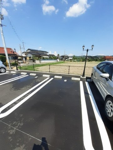 ベルミエールの駐車場