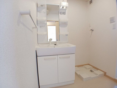 【洗面所】 | プロムナ－ドＹ | コンパクトで使いやすい洗面所