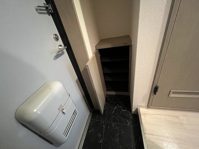 リヴァーシャロウ西三荘の収納