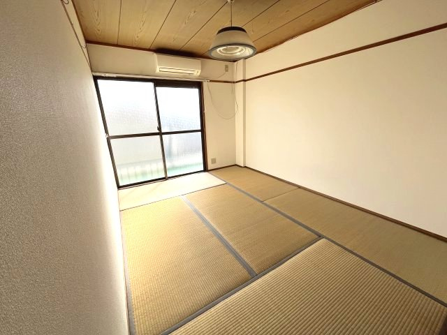 永本マンションの和室