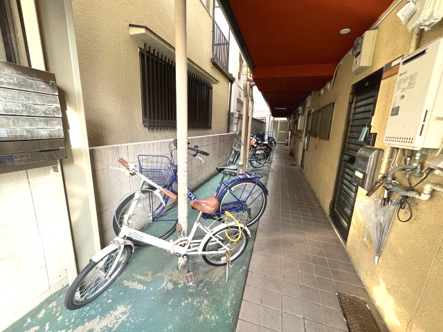 永本マンションのロビー