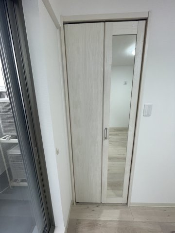 フォレストクリエオーレ宮前町壱番館の玄関