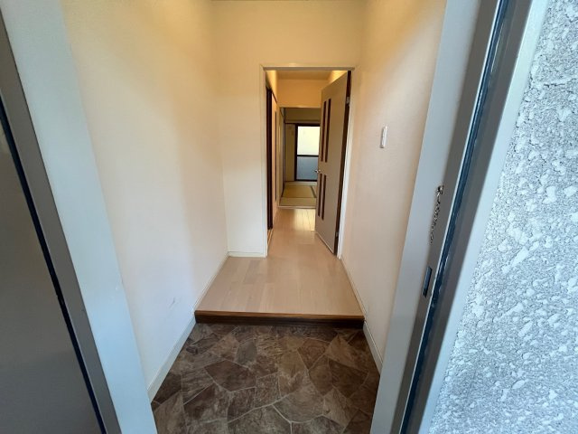 アスカサンハイムの玄関